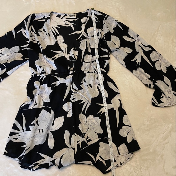 Show Me Your Mumu Swim Romper Cover Up Small - Picture 6 of 6